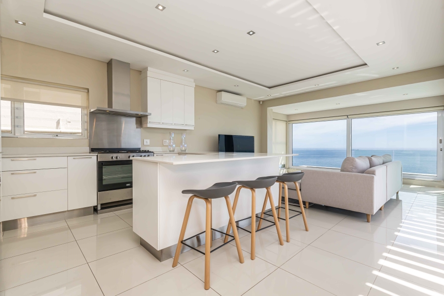 To Let 2 Bedroom Property for Rent in Bantry Bay Western Cape